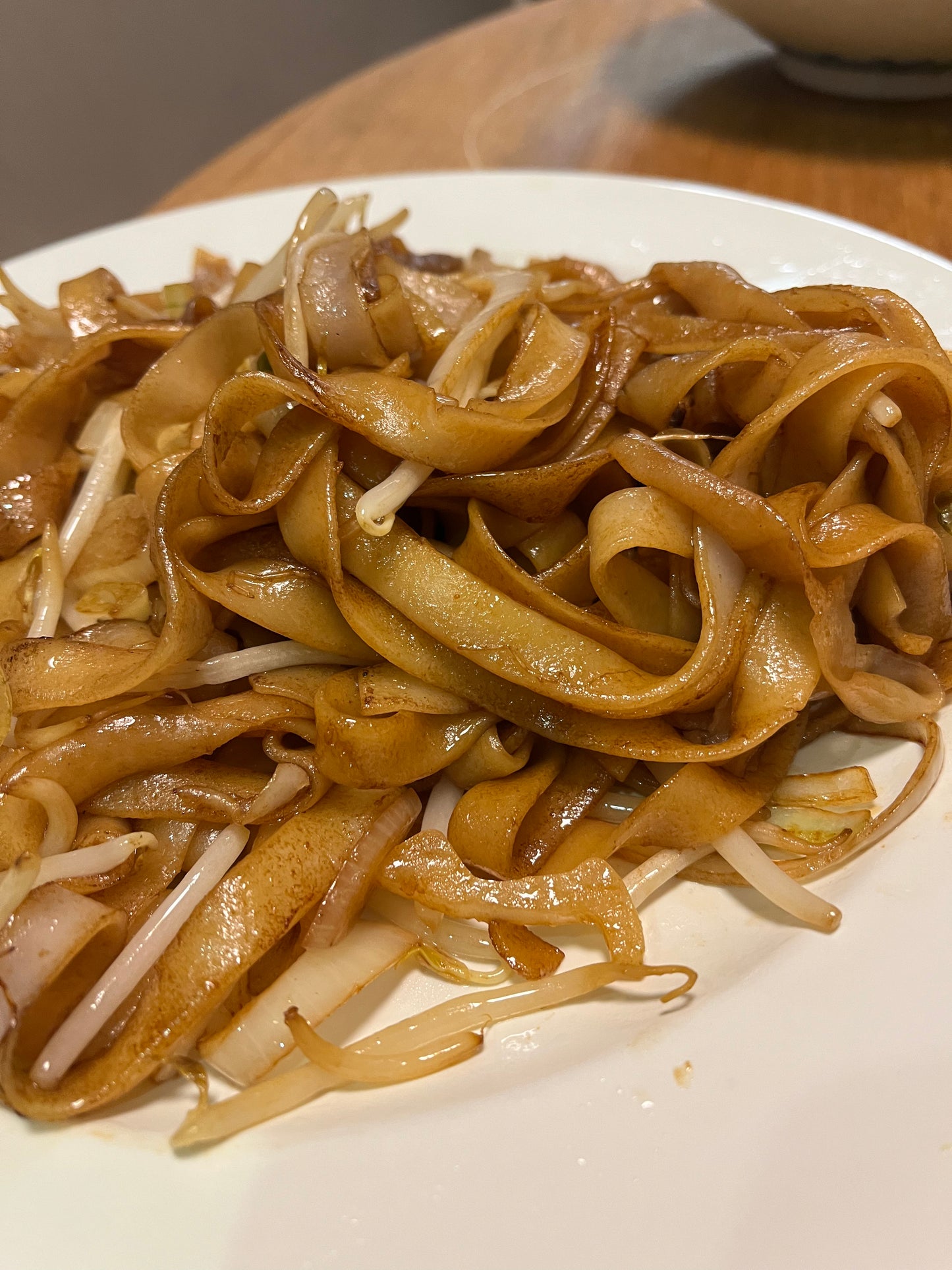 Freshly made rice noodle (Pho/Ho Fun) Wide
